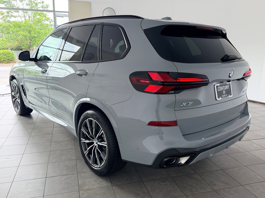 New 2026 BMW X5 xDrive40i SUV