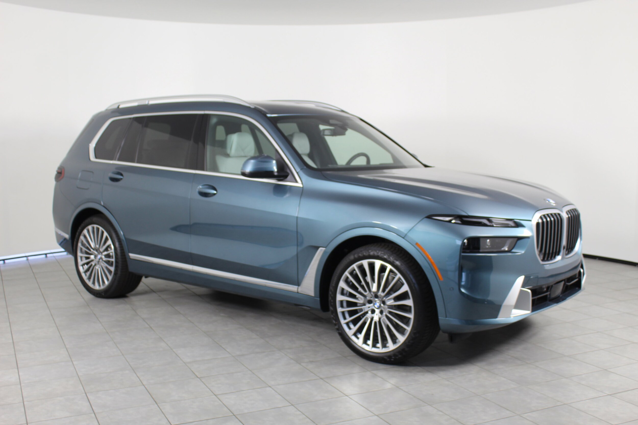 2026 Bmw X7 xDrive40i photo 2