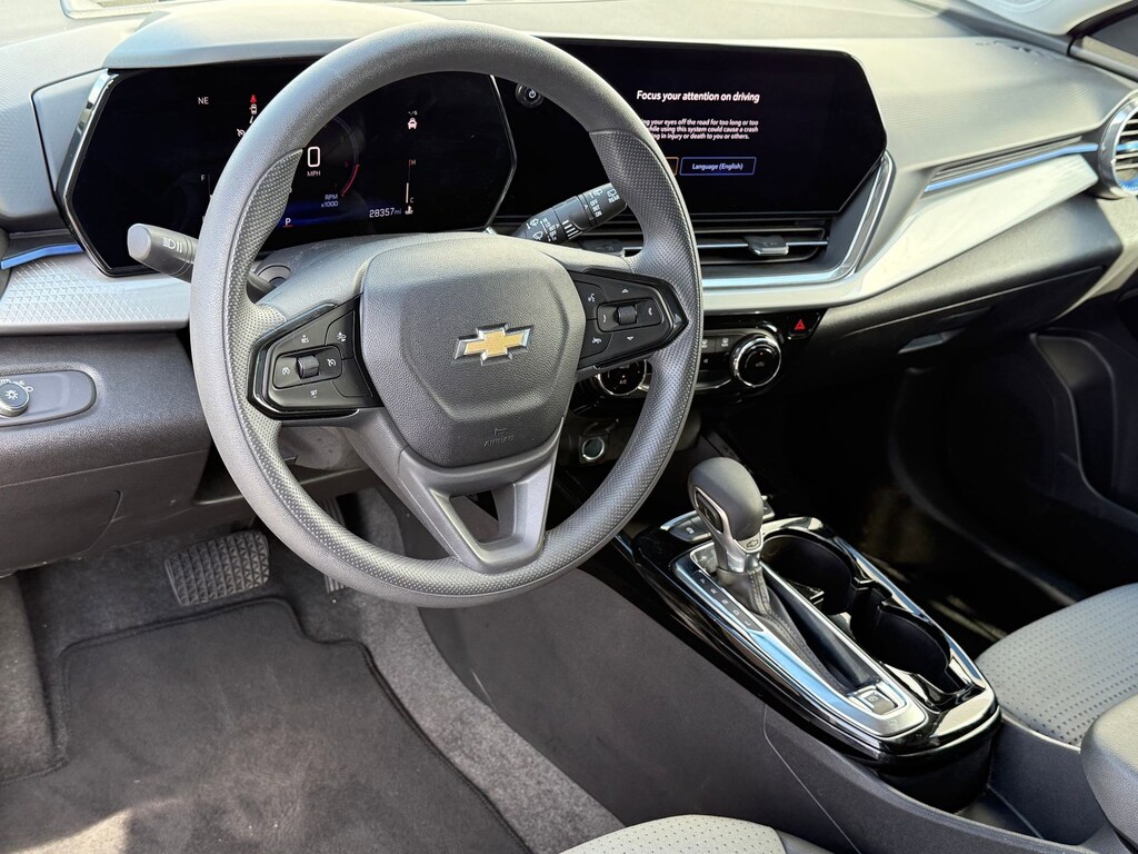 Used 2025 Chevrolet Trax LT SUV