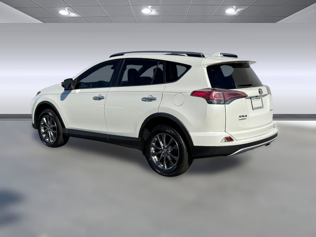 Used 2018 Toyota RAV4 Limited (Limited FWD (Natl)) SUV