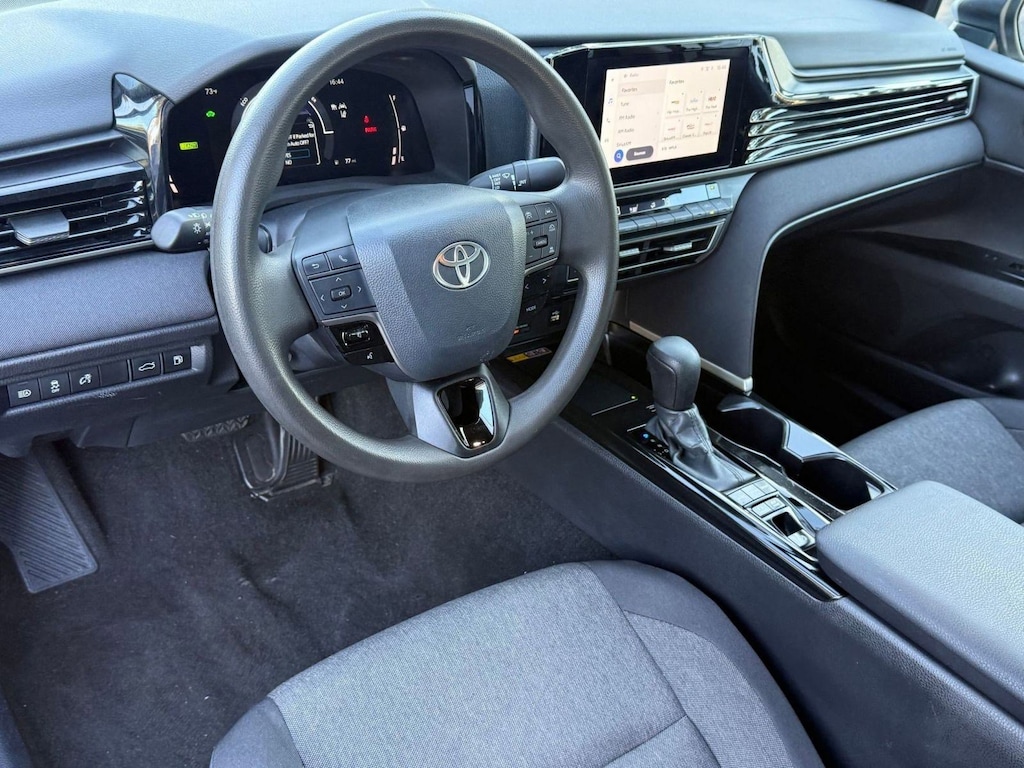 Used 2025 Toyota Camry LE (LE (Natl)) Sedan