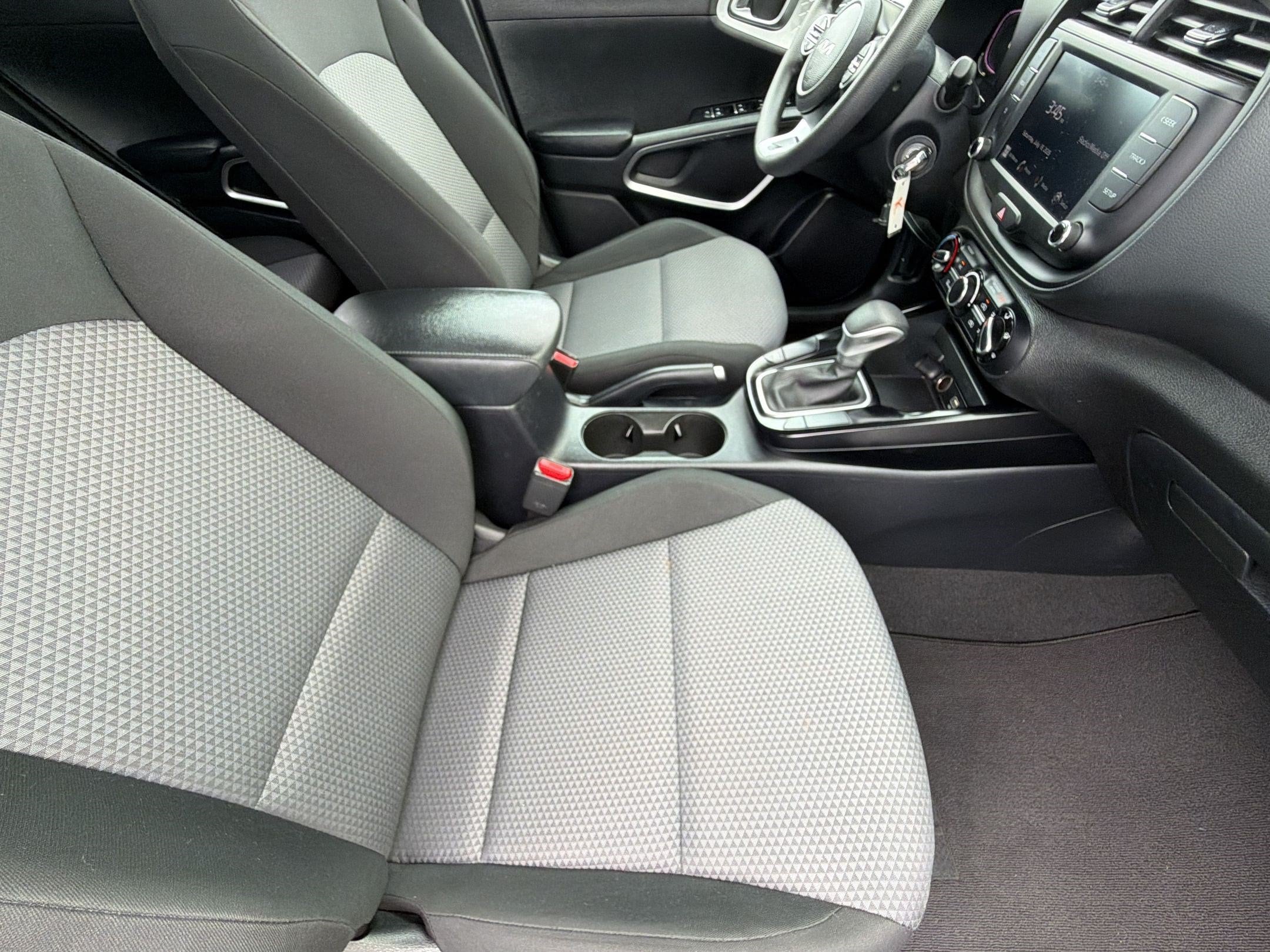 2025 Kia Soul LX - Photo 25