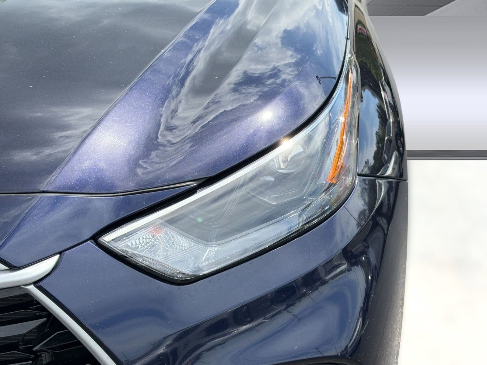 2025 Toyota Highlander LE - Photo 11