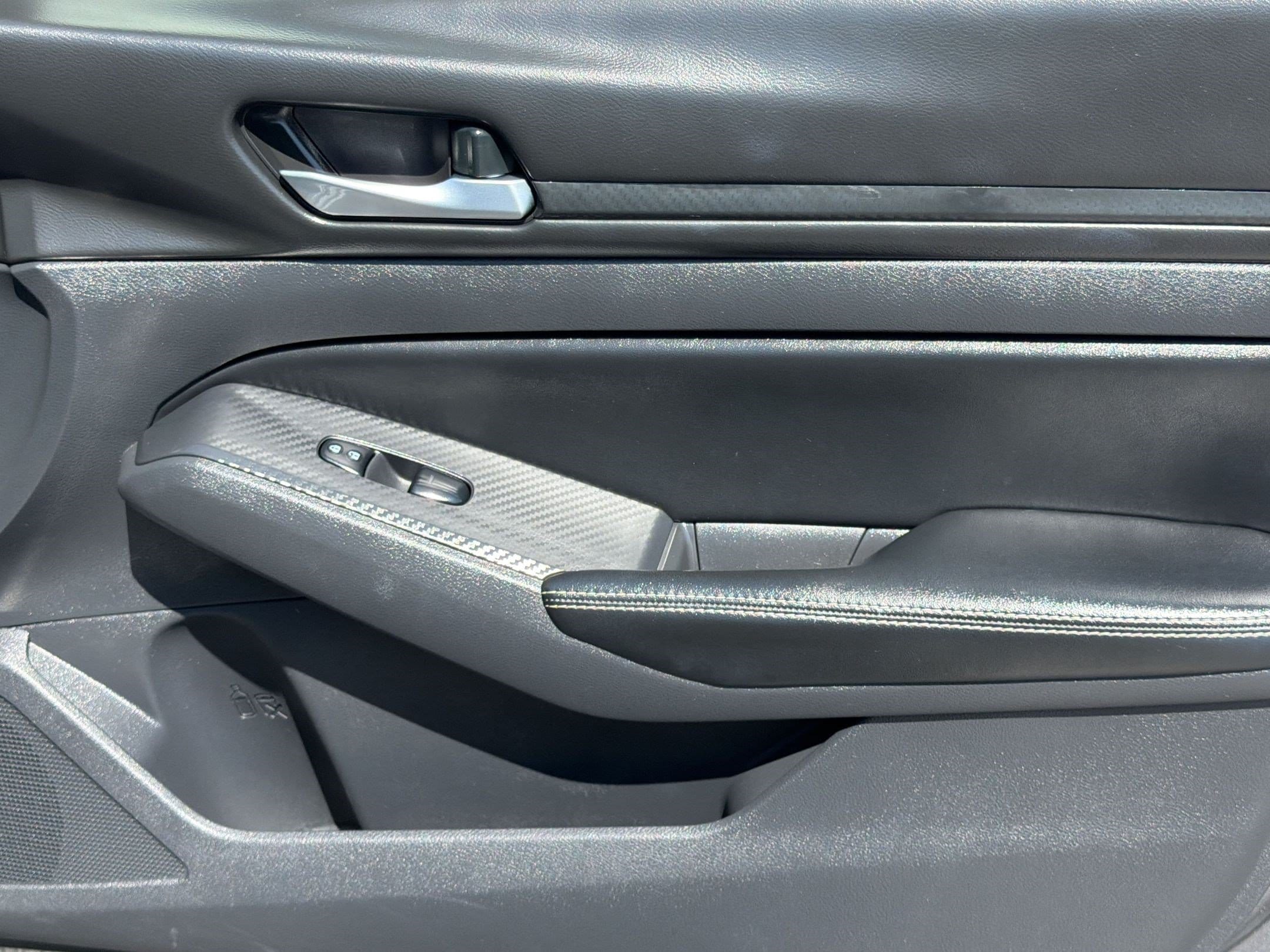 2025 Nissan Altima SV - Photo 34