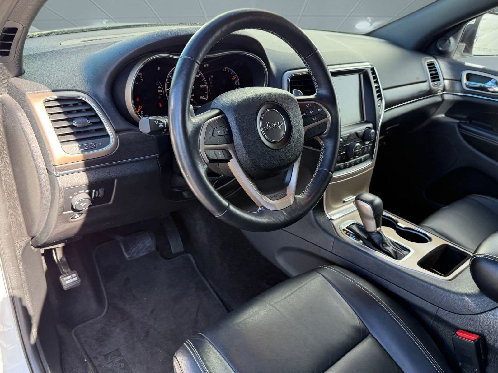 2017 Jeep Grand Cherokee Limited photo 3