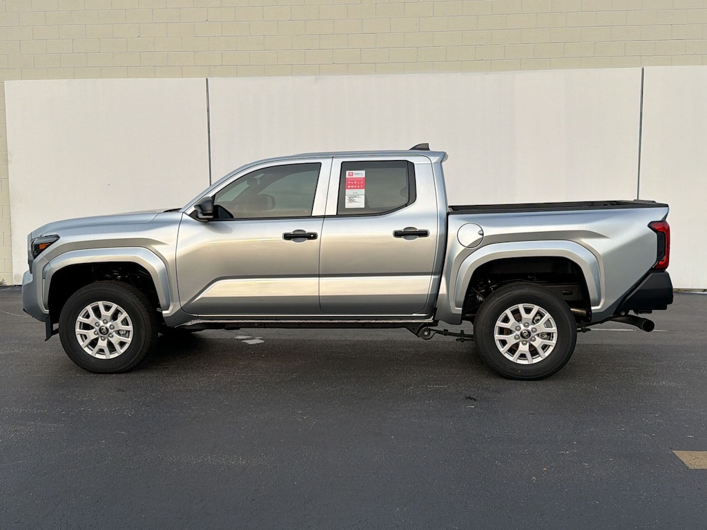 Used 2026 Toyota Tacoma Tacoma SR (SR Double Cab 5 Bed AT (Natl)) Truck Double Cab