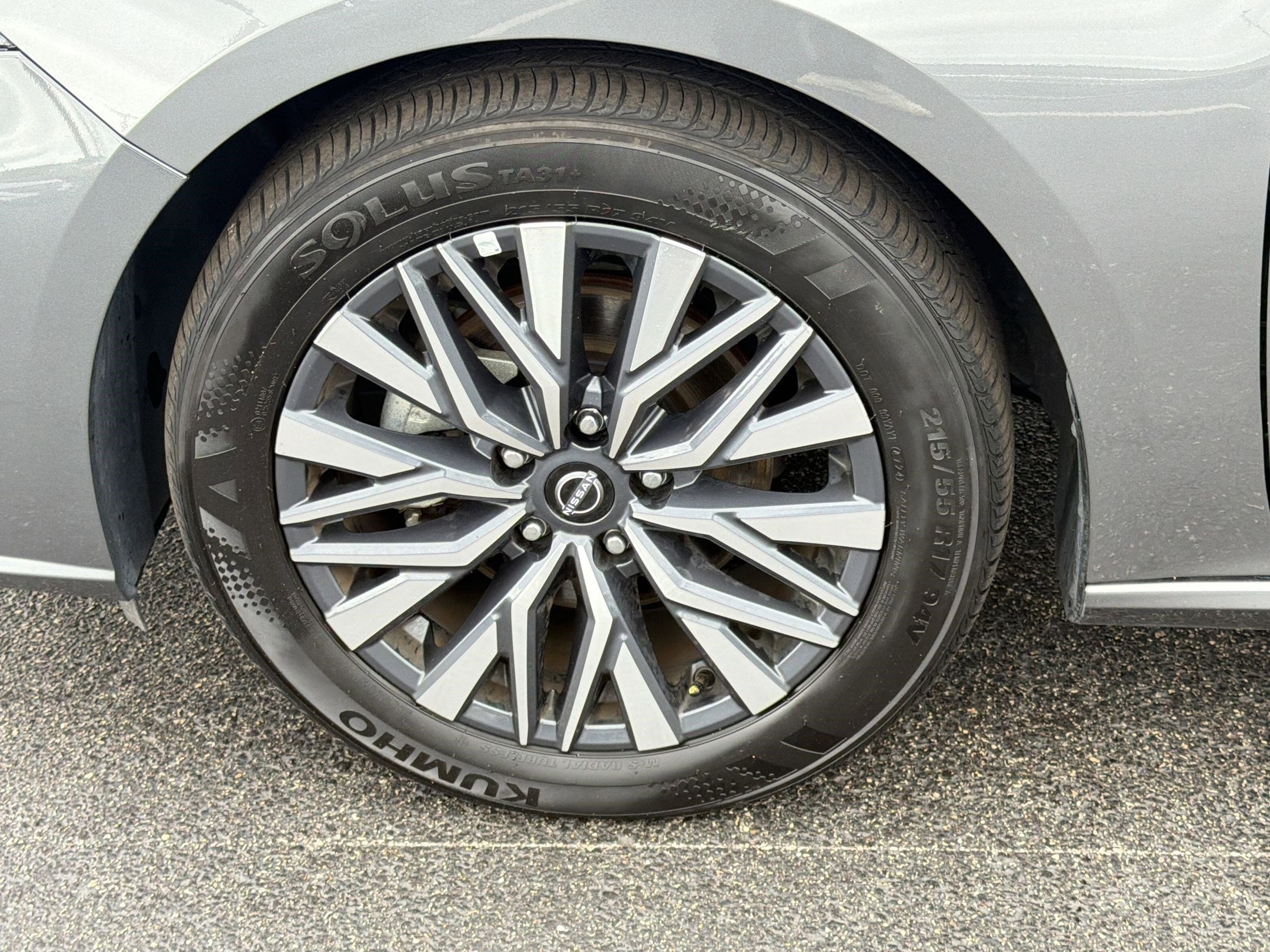2025 Nissan Altima SV - Photo 11
