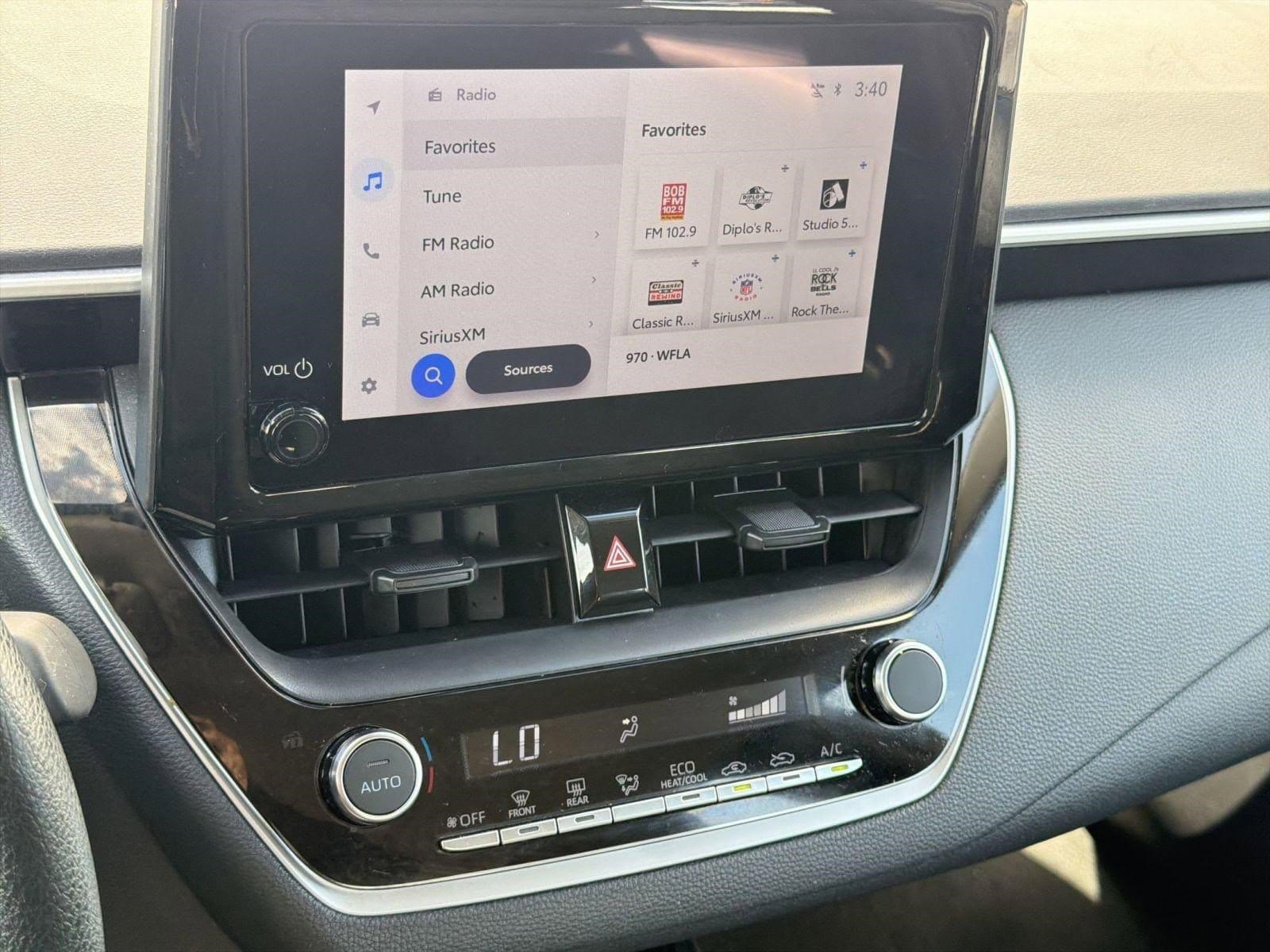 2025 Toyota Corolla LE - Photo 23