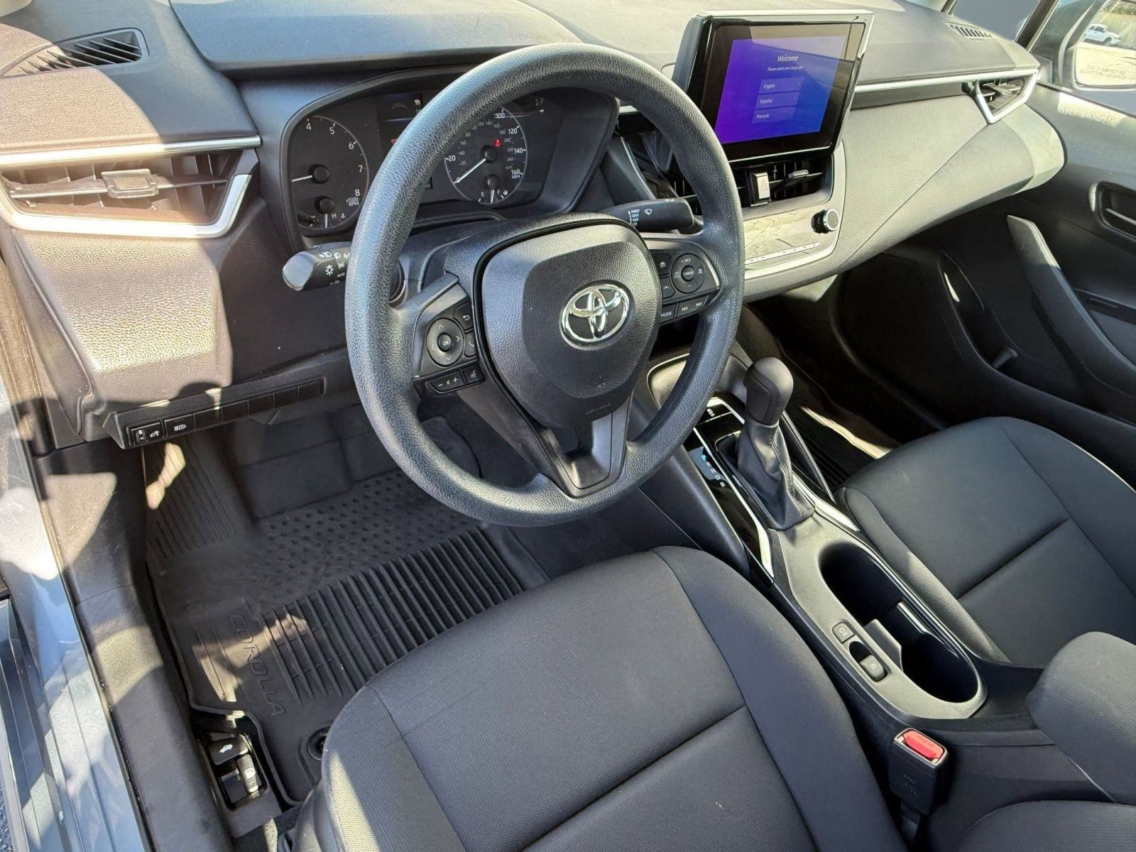 2023 Toyota Corolla LE photo 4