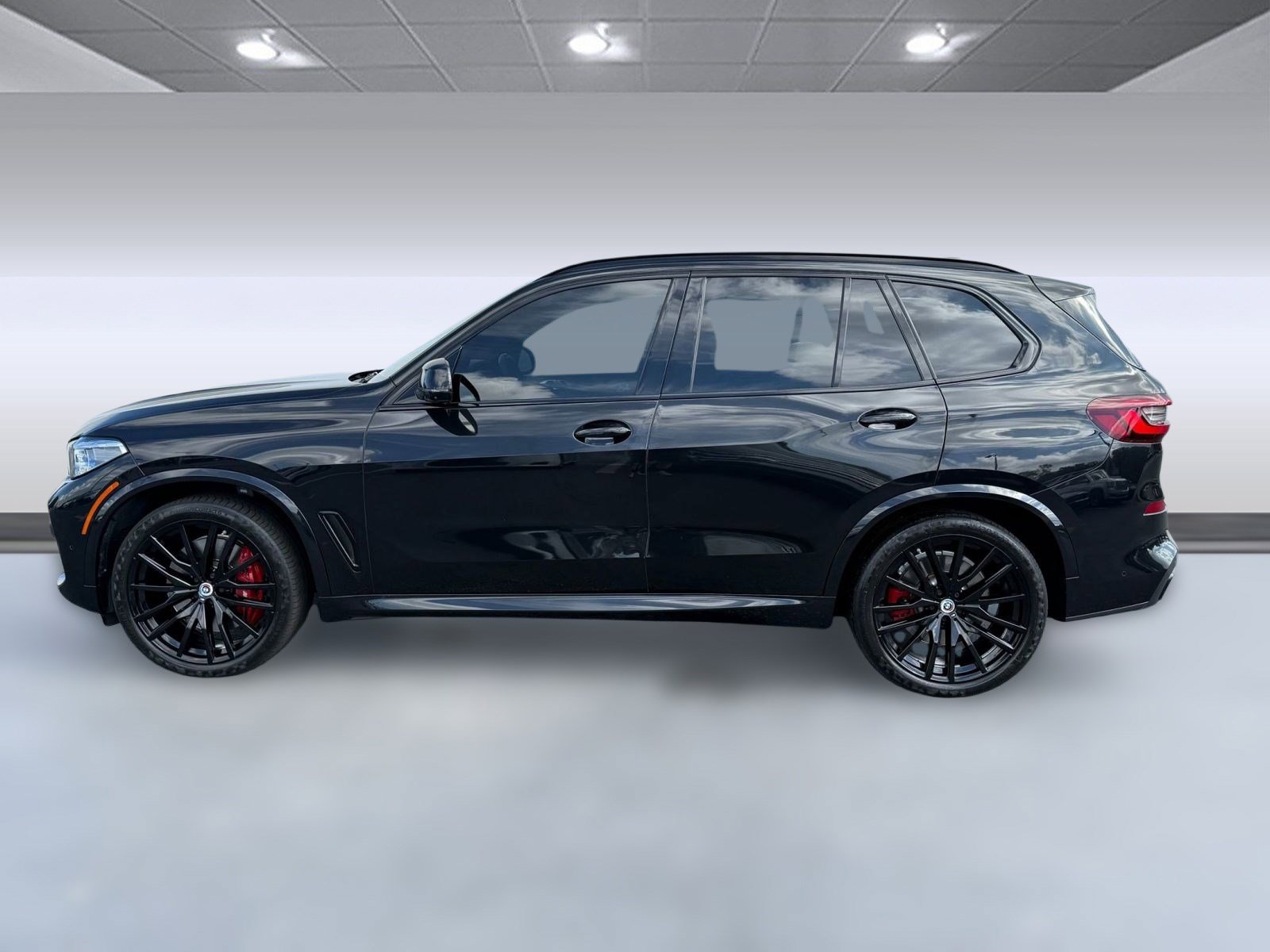 2022 Bmw X5 M50i photo 2