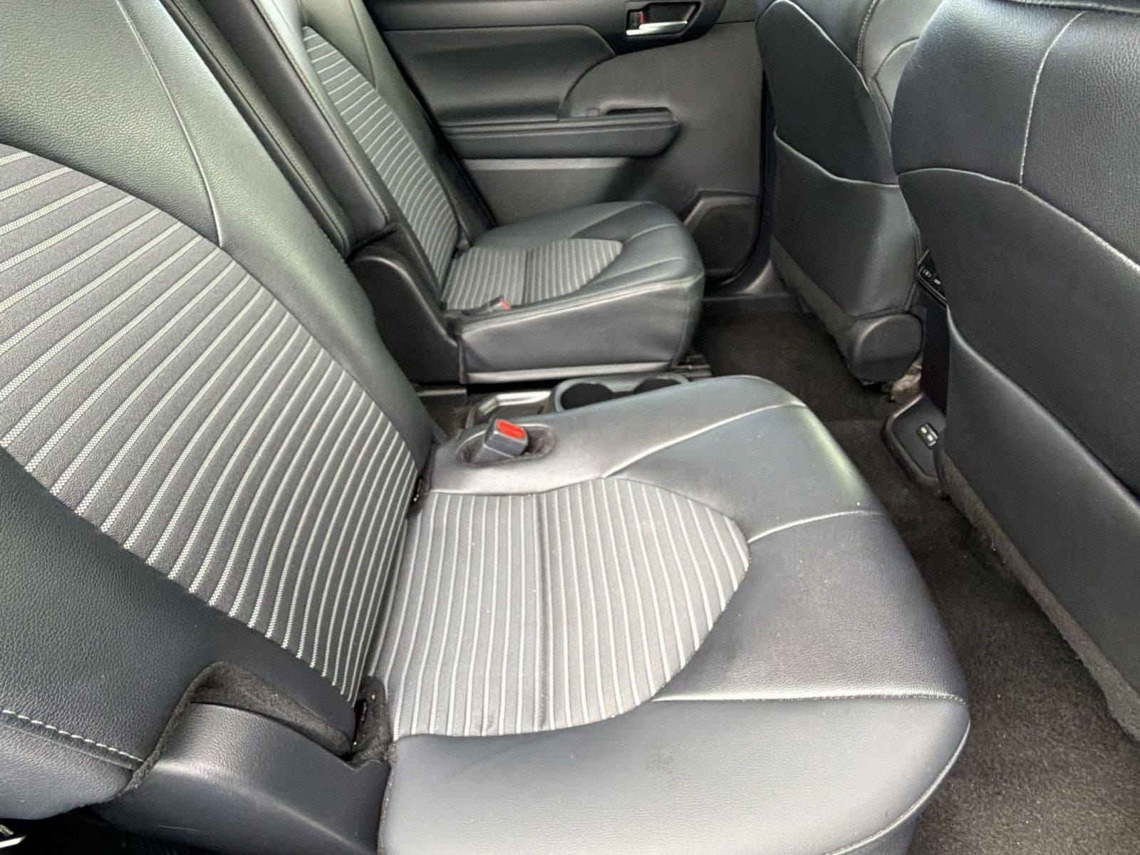 2025 Toyota Highlander XSE - Photo 34