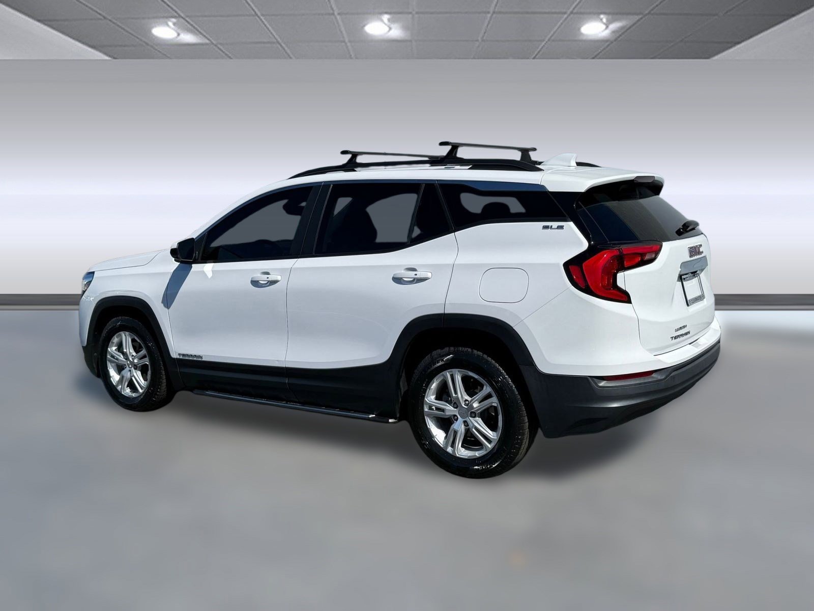 2021 Gmc Terrain SLE photo 2