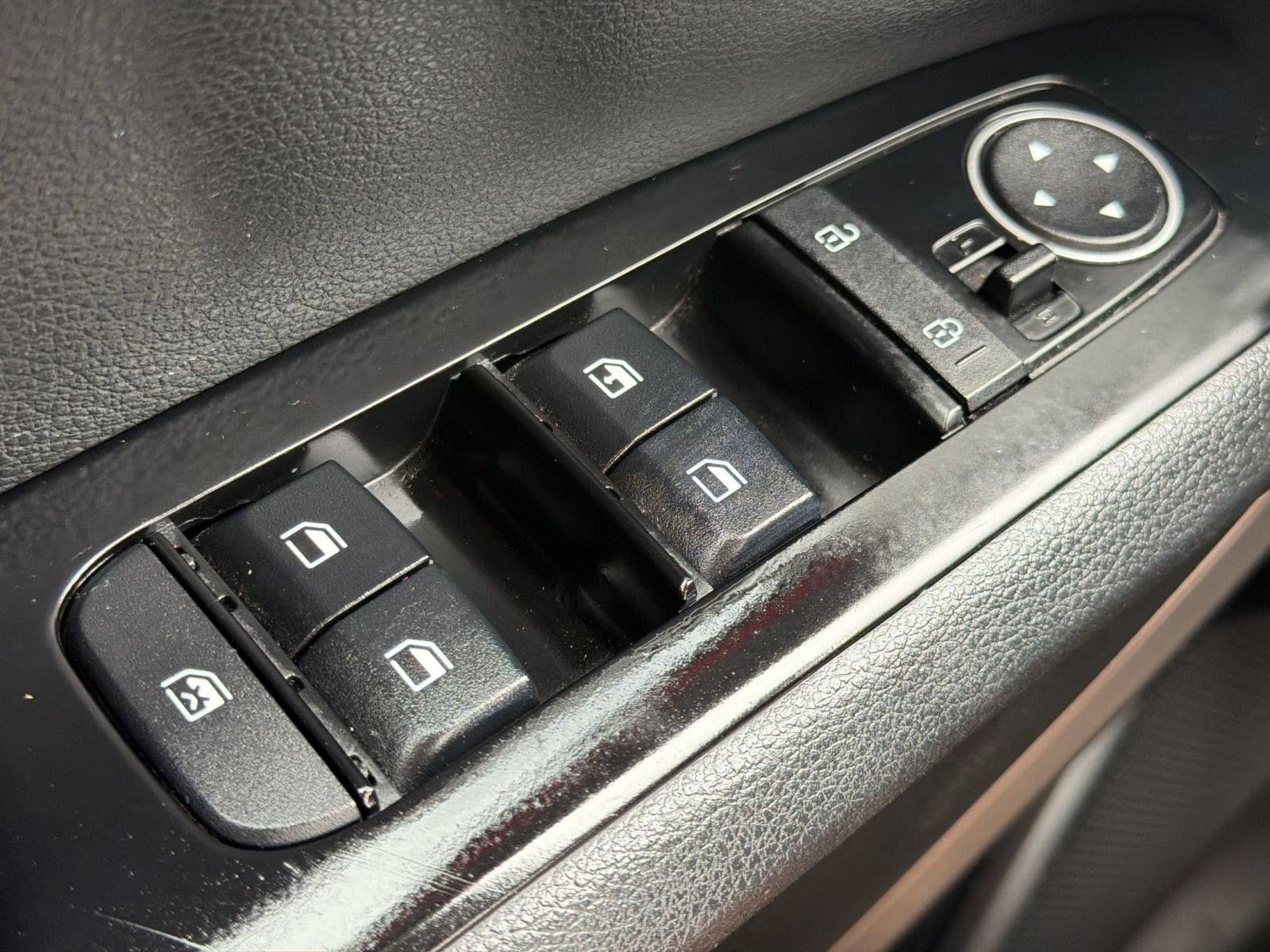 2025 Kia Soul LX - Photo 29