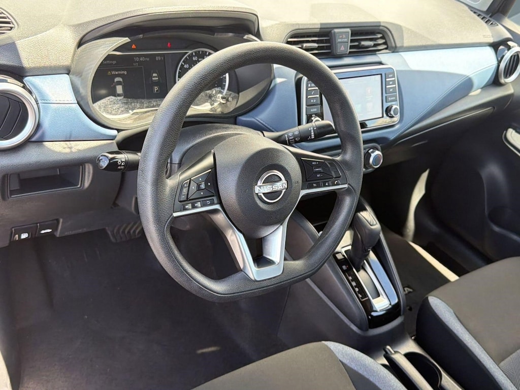 Used 2025 Nissan Versa SV (SV CVT) Sedan
