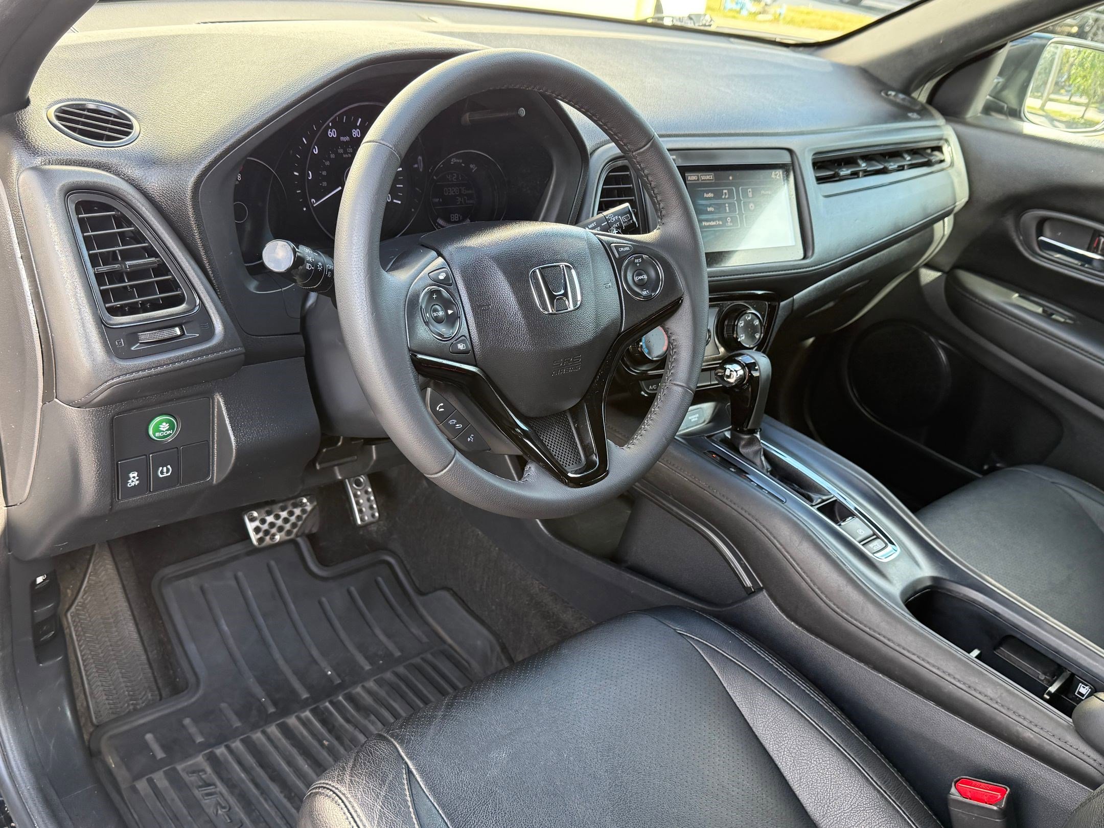 2022 Honda HR-V Sport photo 3