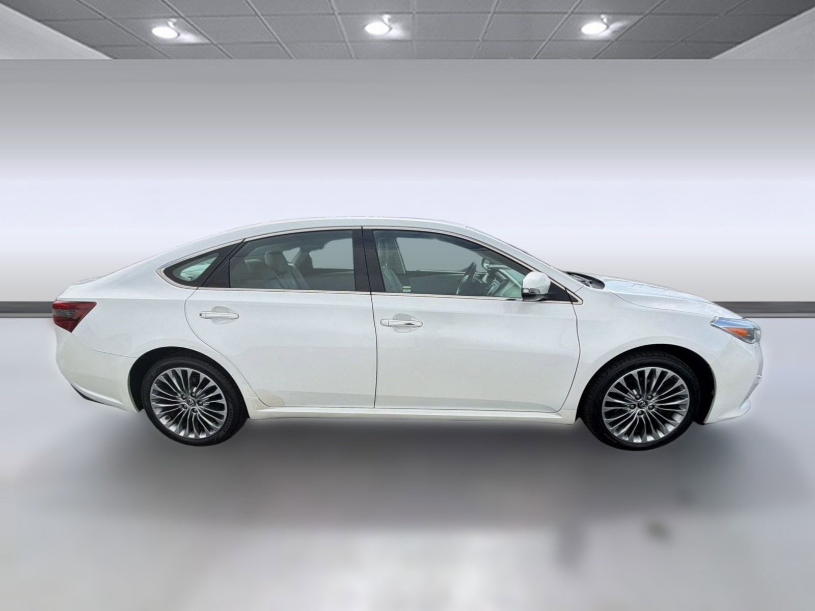 Avalon Limited (4dr Sdn Limited (Natl)) Sedan