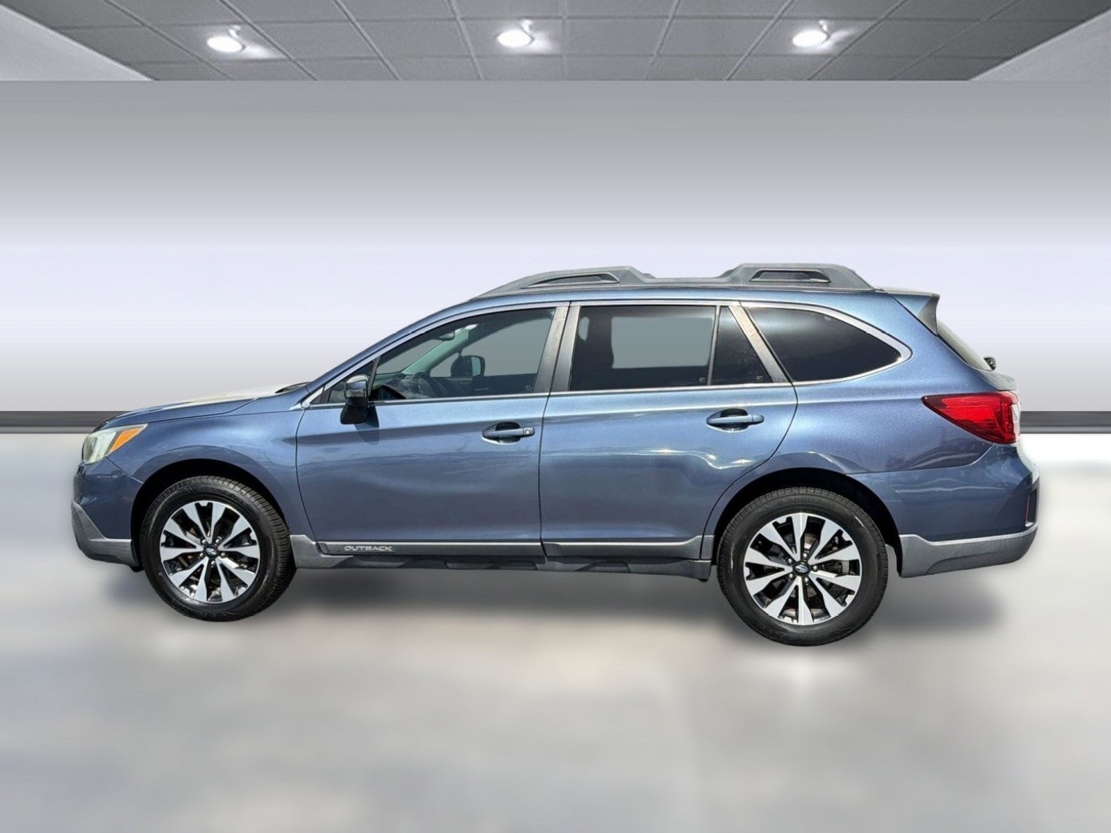 Used 2016 Subaru Outback Limited with VIN 4S4BSBNC0G3234614 for sale in Clearwater, FL
