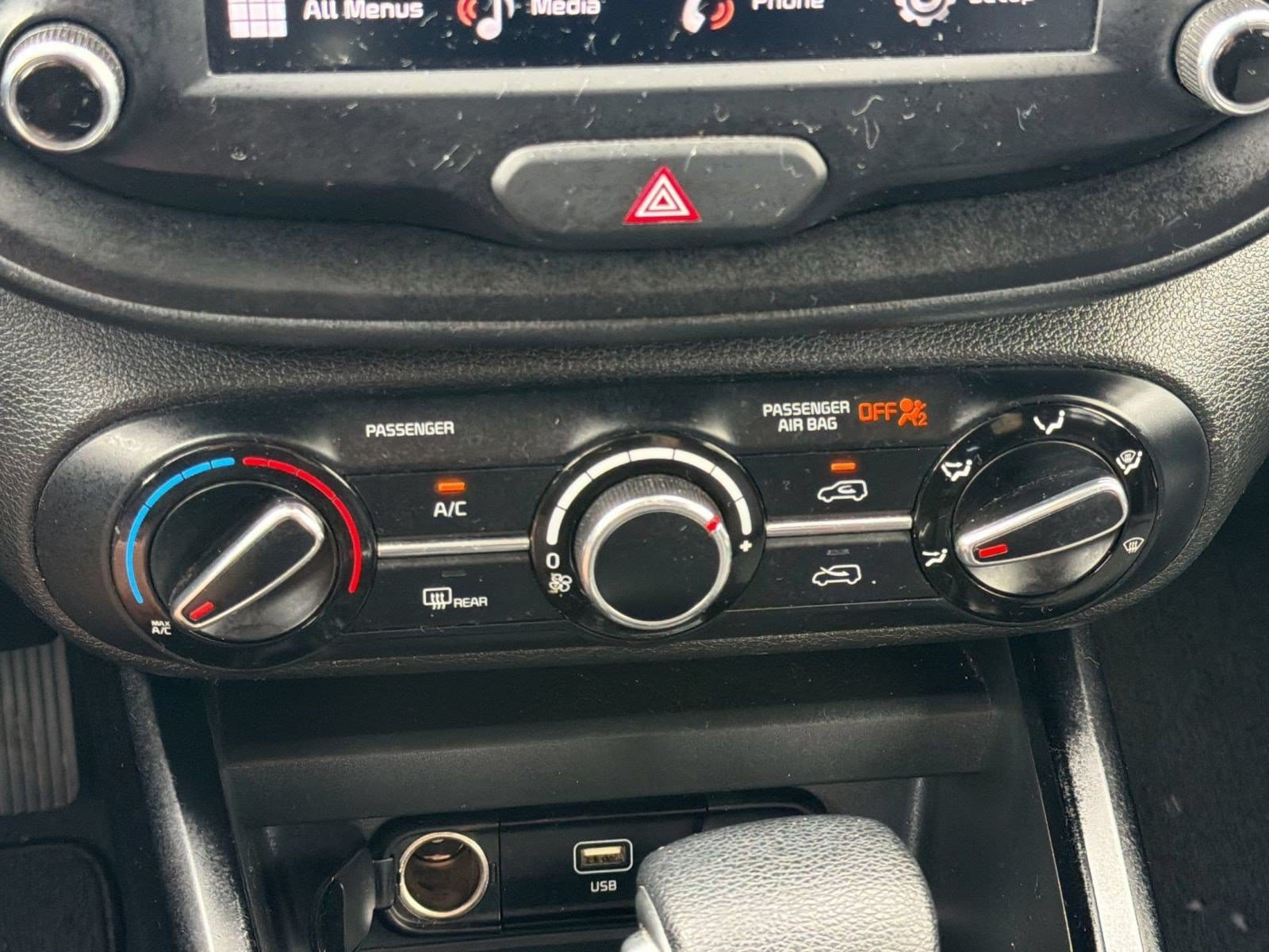 2025 Kia Soul LX - Photo 19