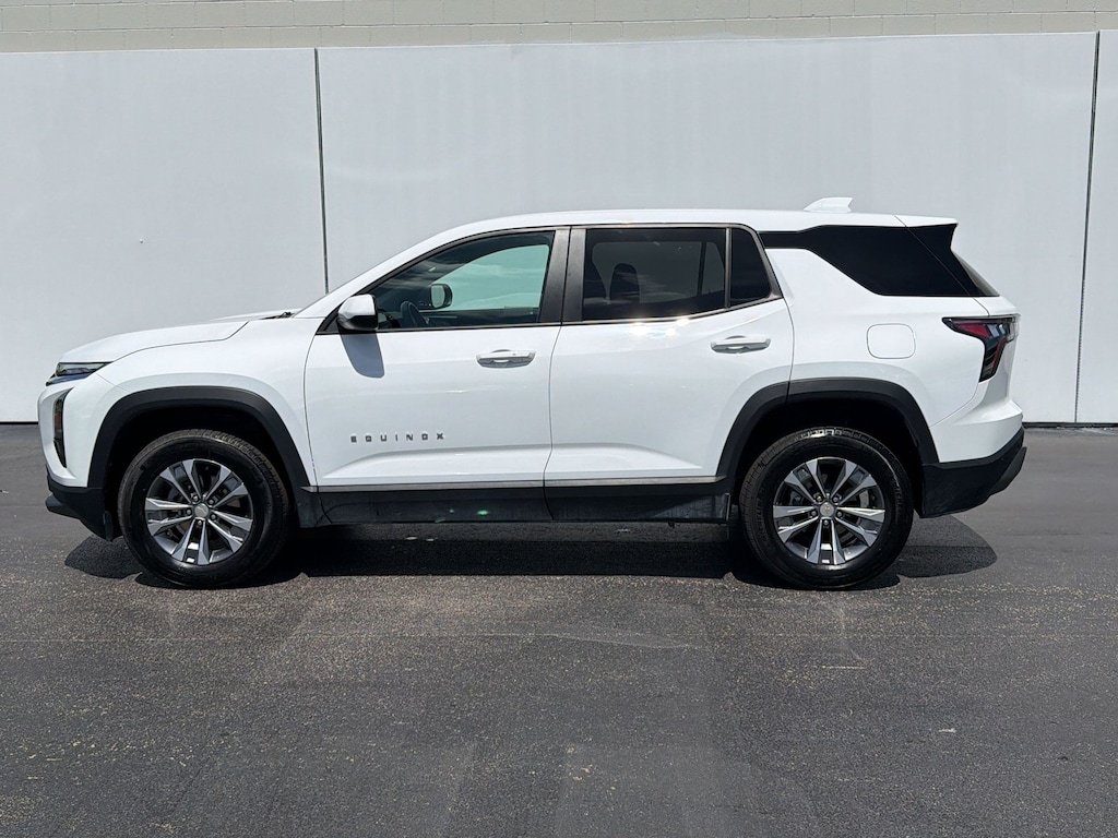 Used 2025 Chevrolet Equinox AWD LT (AWD 4dr LT w/2LT) SUV