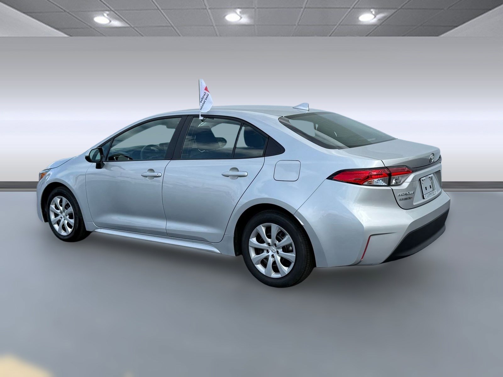 2025 Toyota Corolla LE photo 3