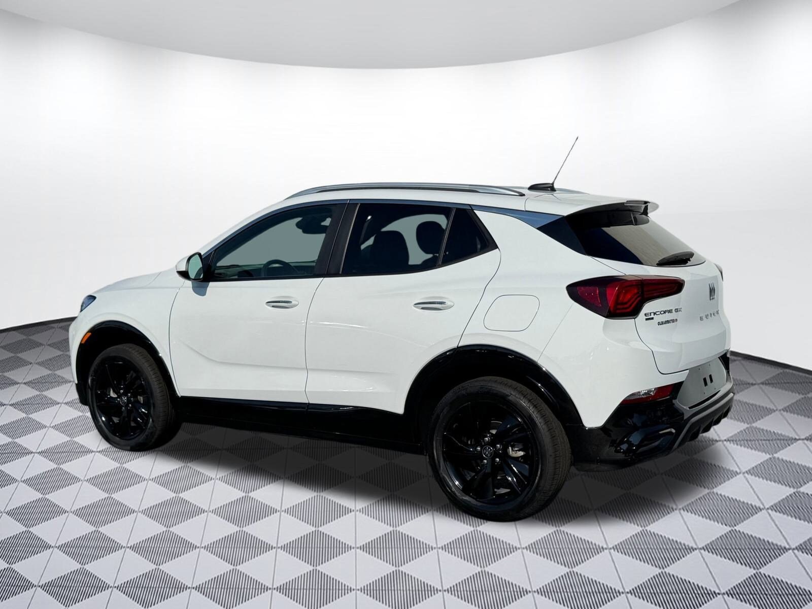 2024 Buick Encore GX Sport Touring photo 3