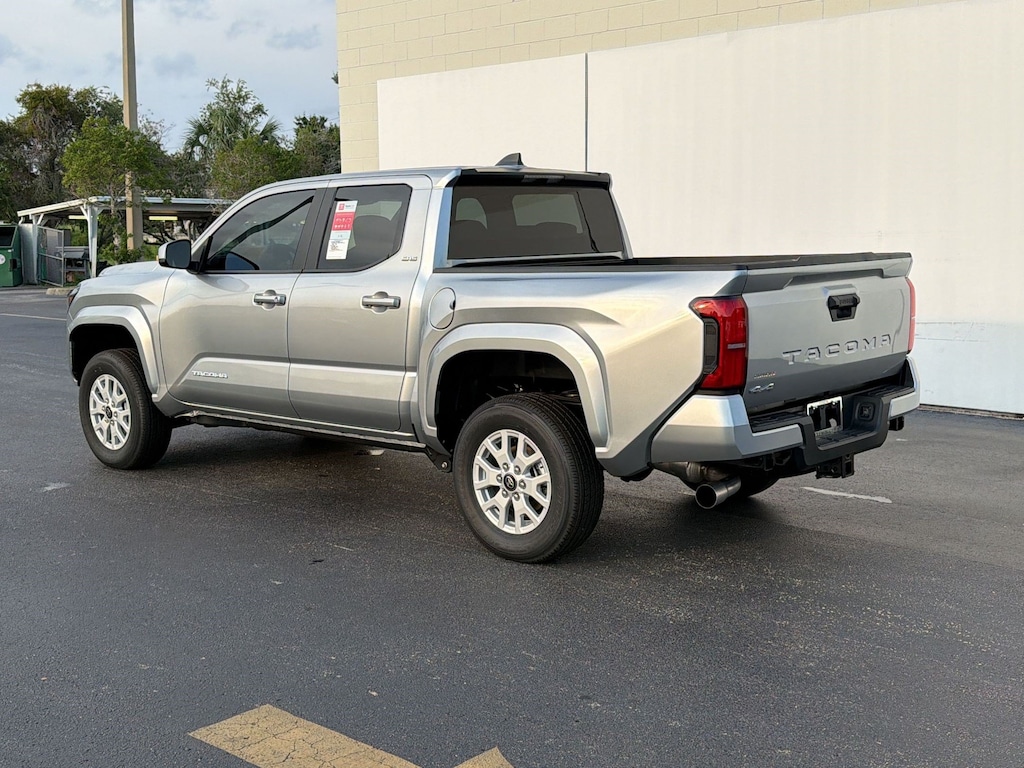 Used 2026 Toyota Tacoma Tacoma SR5 (SR5 Double Cab 5 Bed AT (Natl)) Truck Double Cab