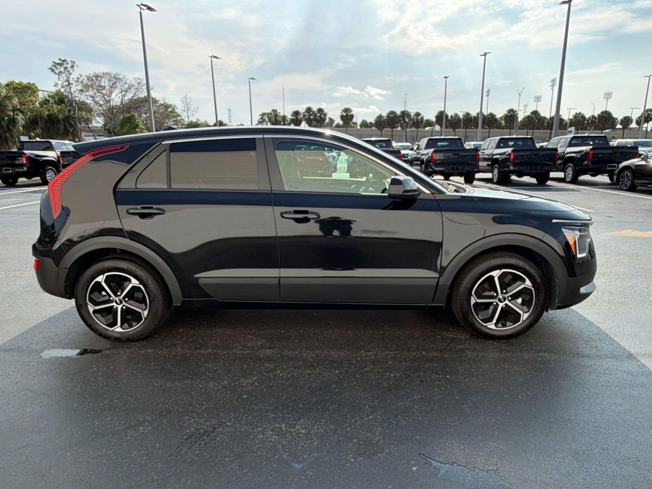 Niro Niro LX (LX FWD) SUV