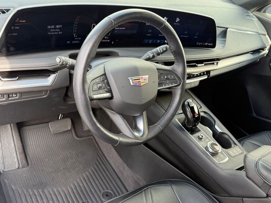 Used 2025 CADILLAC XT4 FWD Premium Luxury SUV