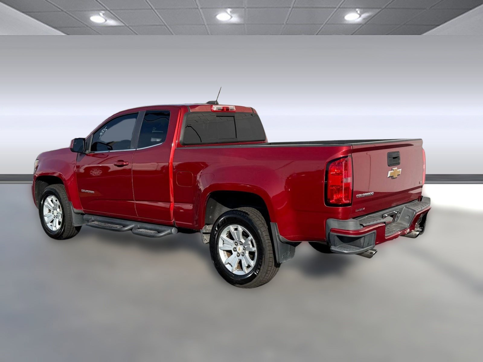 2016 Chevrolet Colorado LT photo 2