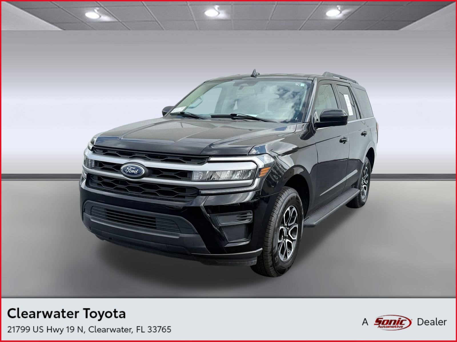 2022 Ford Expedition XLT's photo