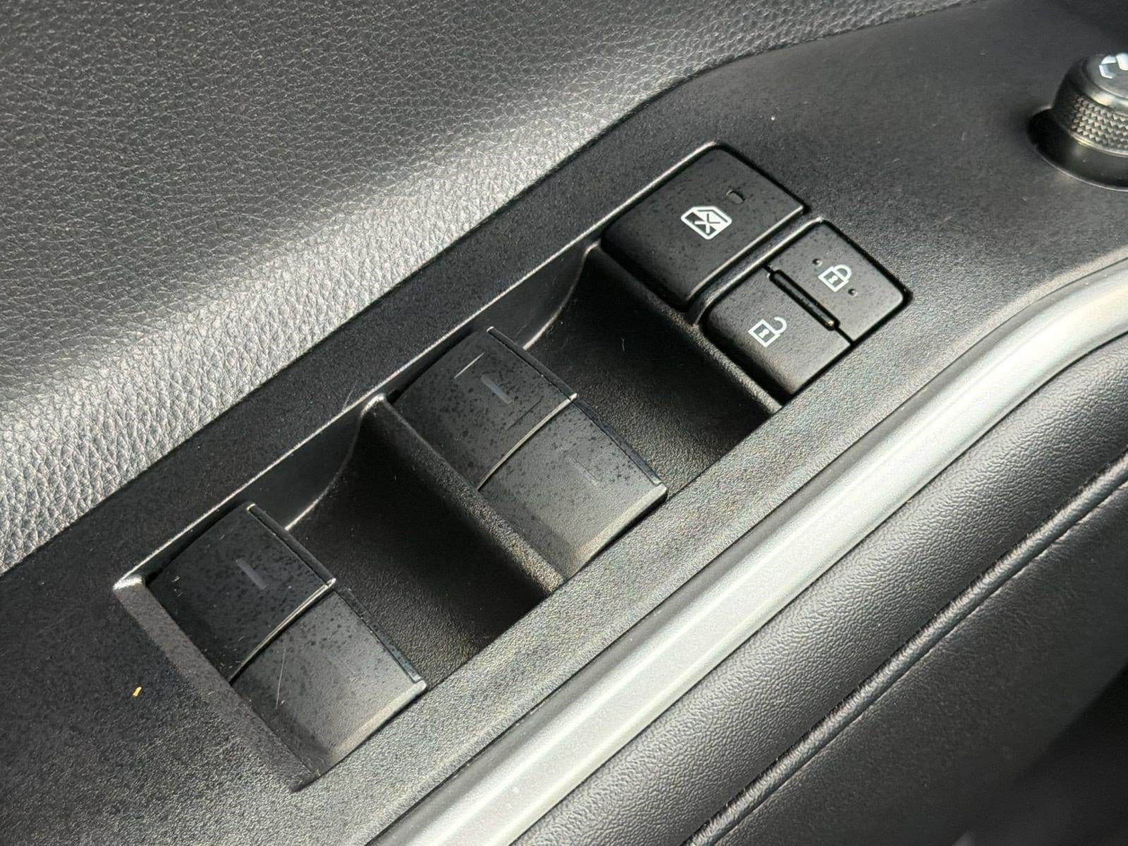 2025 Toyota Highlander XSE - Photo 26