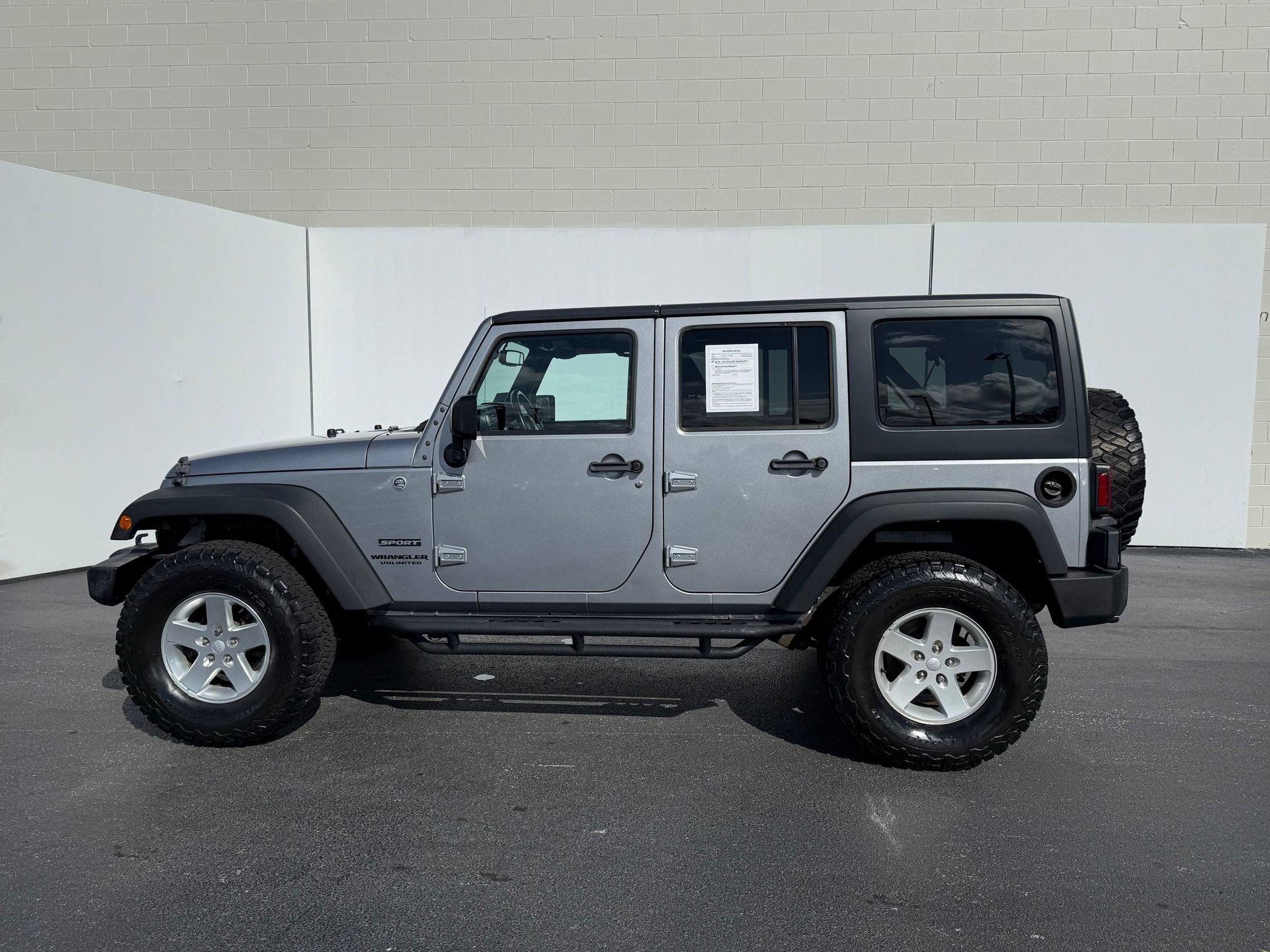 2014 Jeep Wrangler Unlimited Sport photo 2