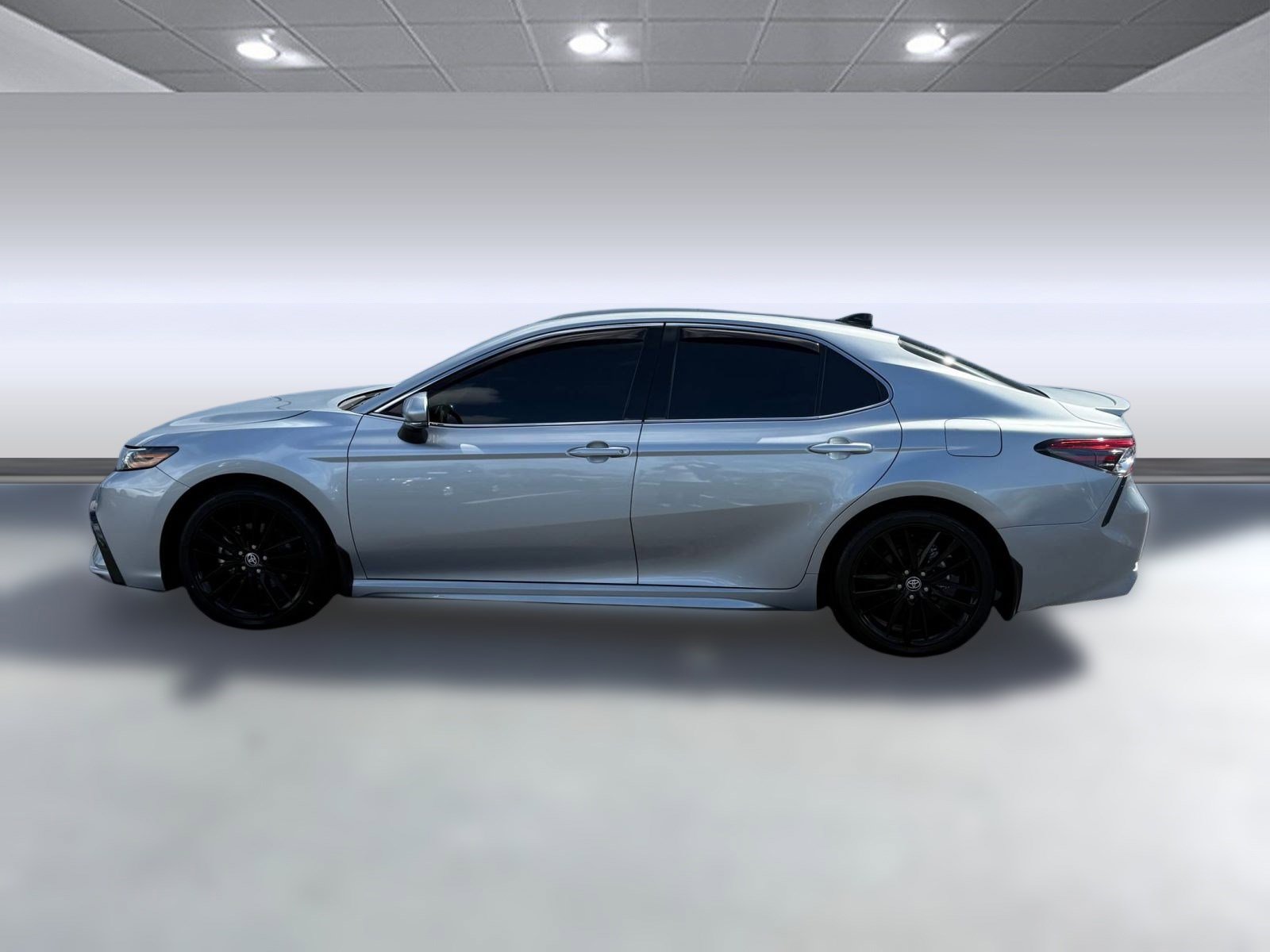 2023 Toyota Camry XSE photo 2