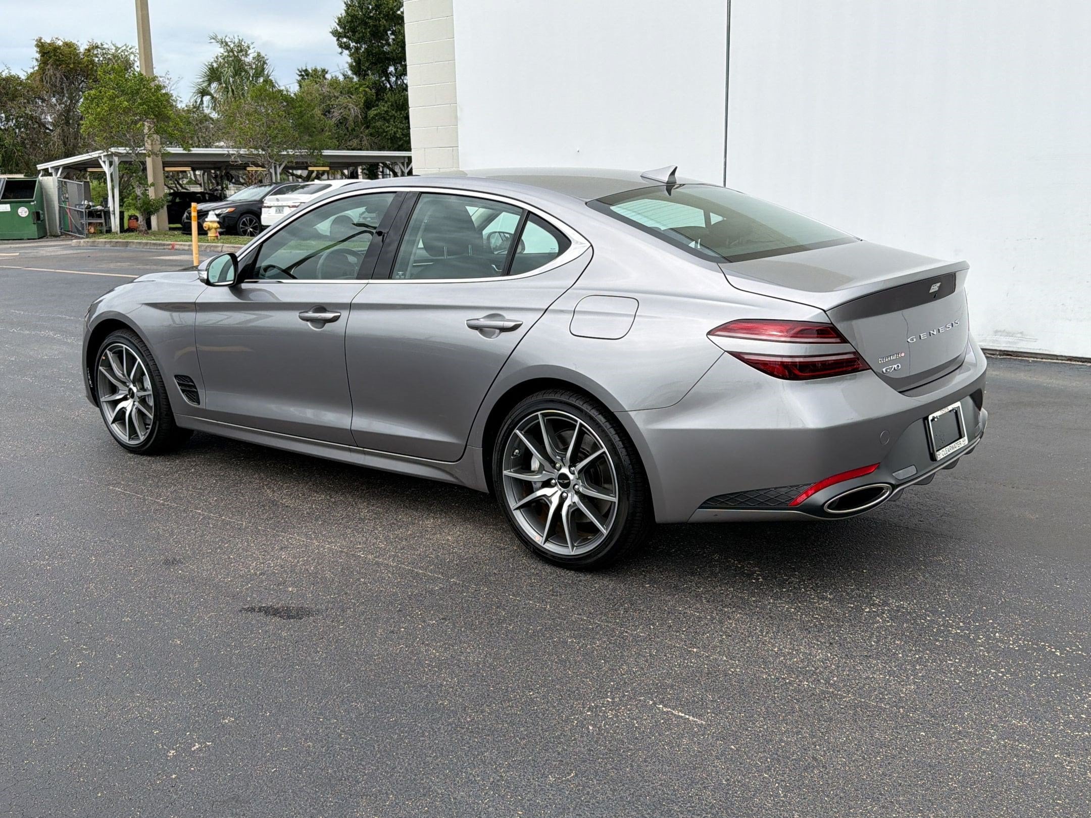 G70 G70 2.5T RWD (2.5T RWD) Sedan