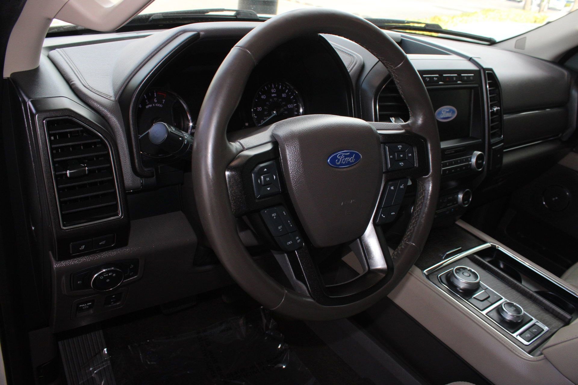 2019 Ford Expedition Limited photo 4
