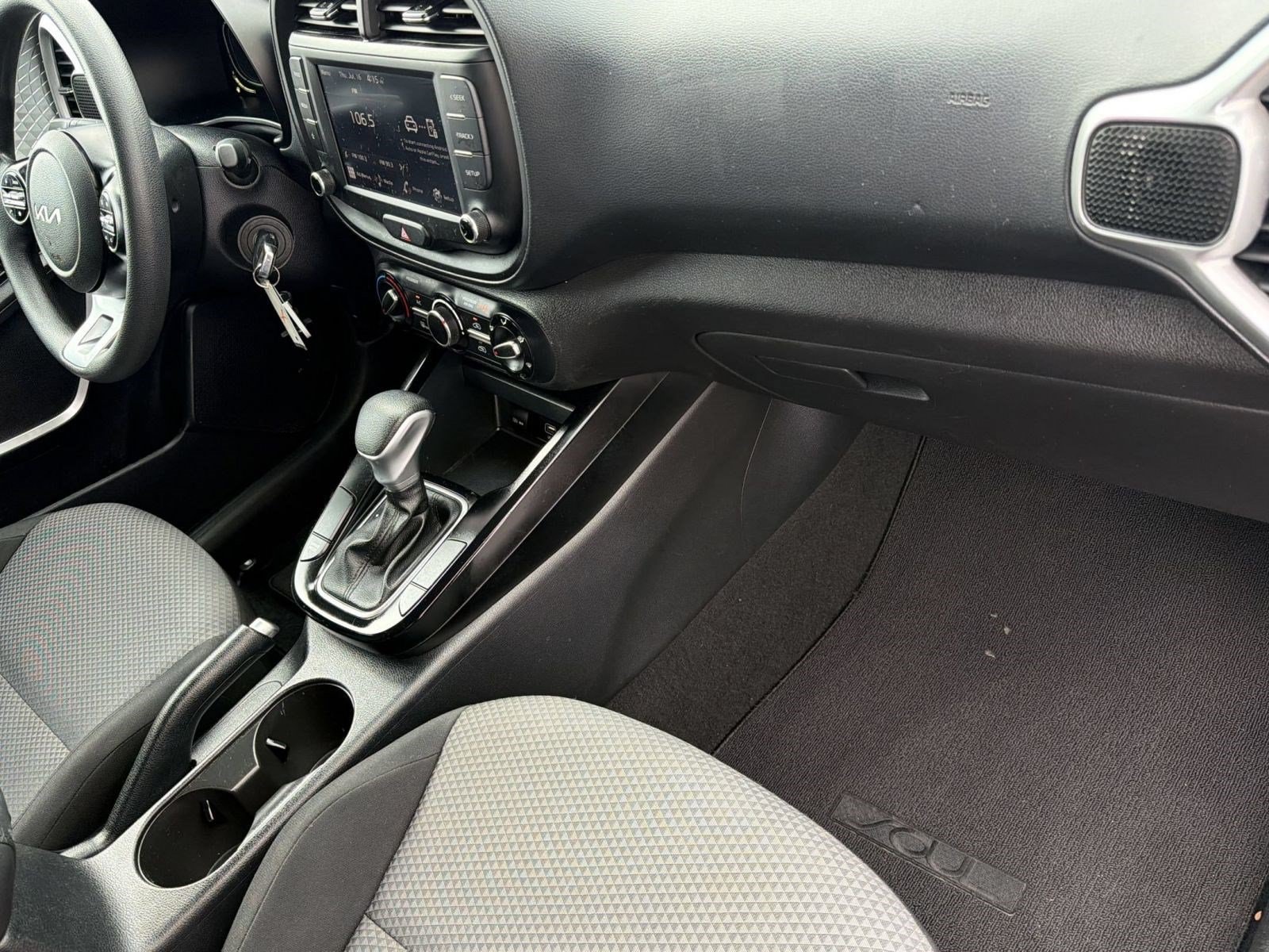 2025 Kia Soul LX - Photo 35