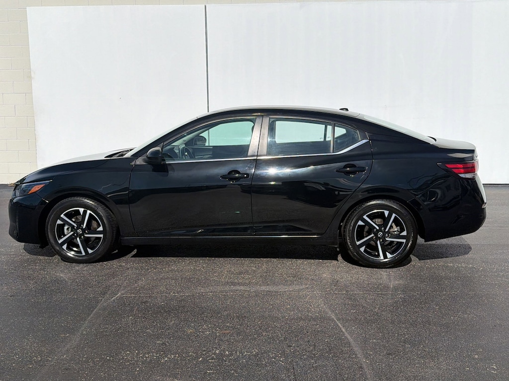 Used 2024 Nissan Sentra SV (SV CVT) Sedan