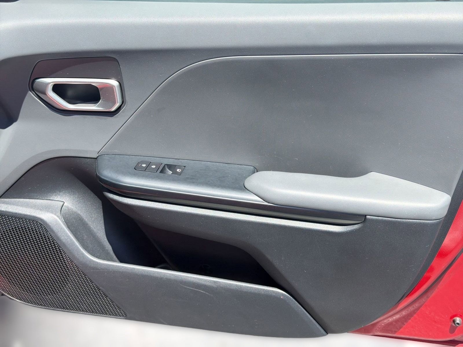 2025 Kia K4 LXS - Photo 20