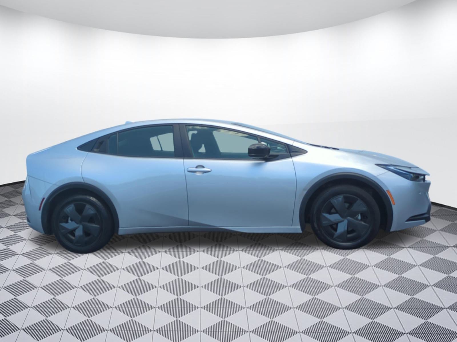 Used 2024 Toyota Prius LE with VIN JTDACAAU6R3024088 for sale in Clearwater, FL