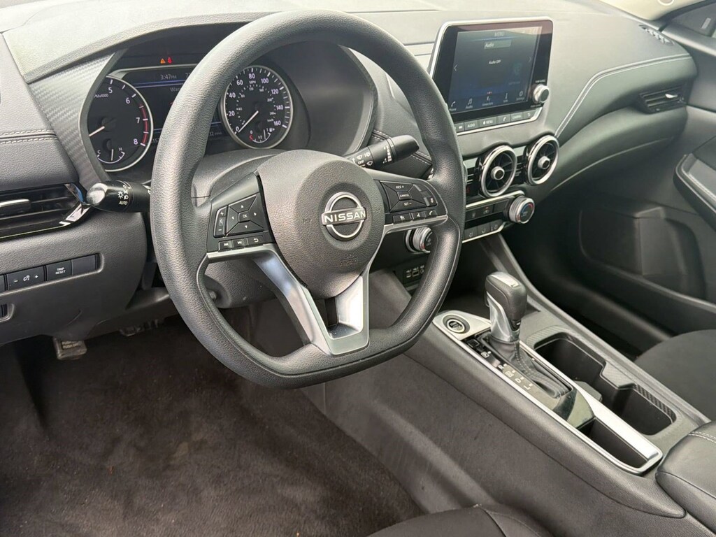Used 2025 Nissan Sentra Sentra SV (SV CVT) Sedan