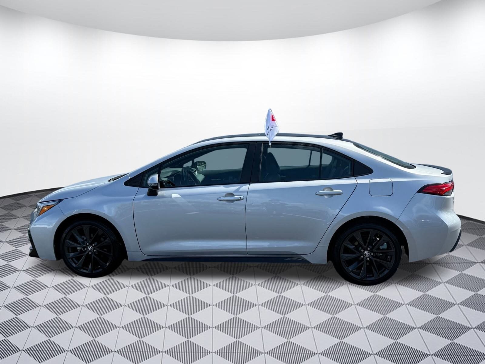 2023 Toyota Corolla XSE photo 2