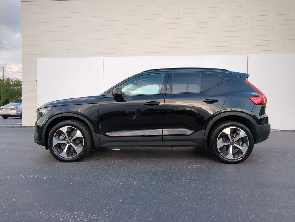 Used 2024 Volvo XC40 Core Bright Theme (B5 AWD Core Bright Theme) SUV