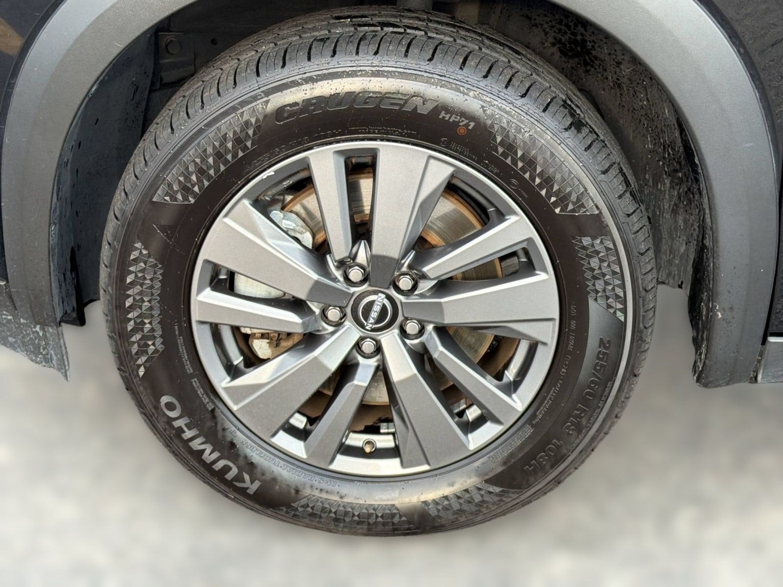 2025 Nissan Pathfinder SV - Photo 13