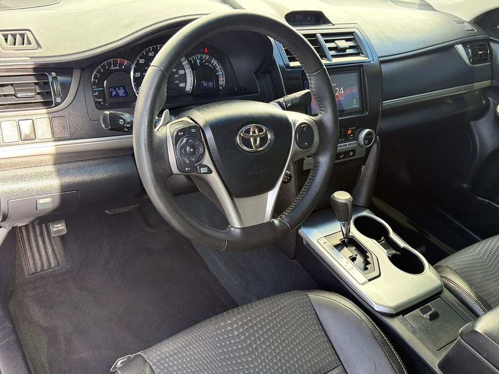 Used 2013 Toyota Camry Camry SE (4dr Sdn I4 Auto SE (Natl)) Sedan