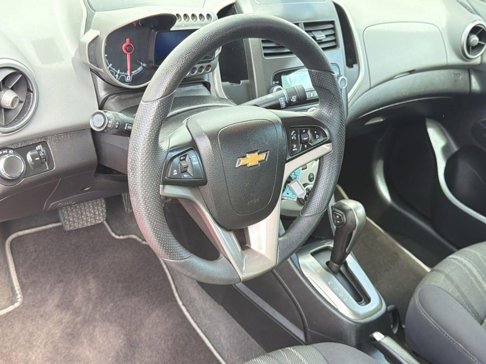 Sonic LT (4dr Sdn Auto LT) Sedan