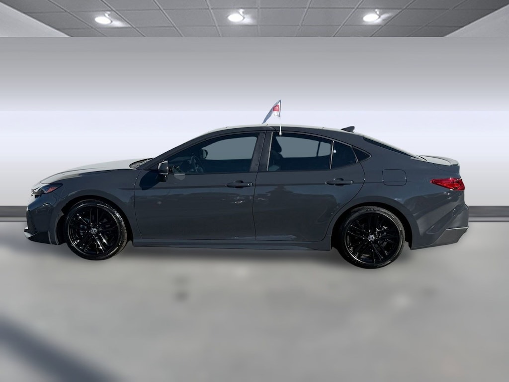 Used 2025 Toyota Camry SE (SE (Natl)) Sedan