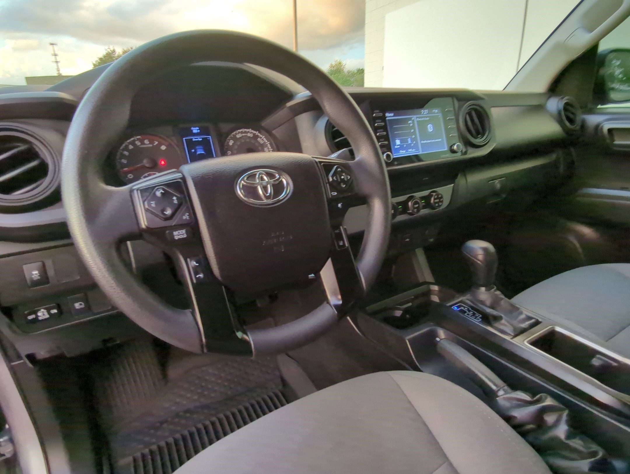 2021 Toyota Tacoma SR Double Cab photo 4