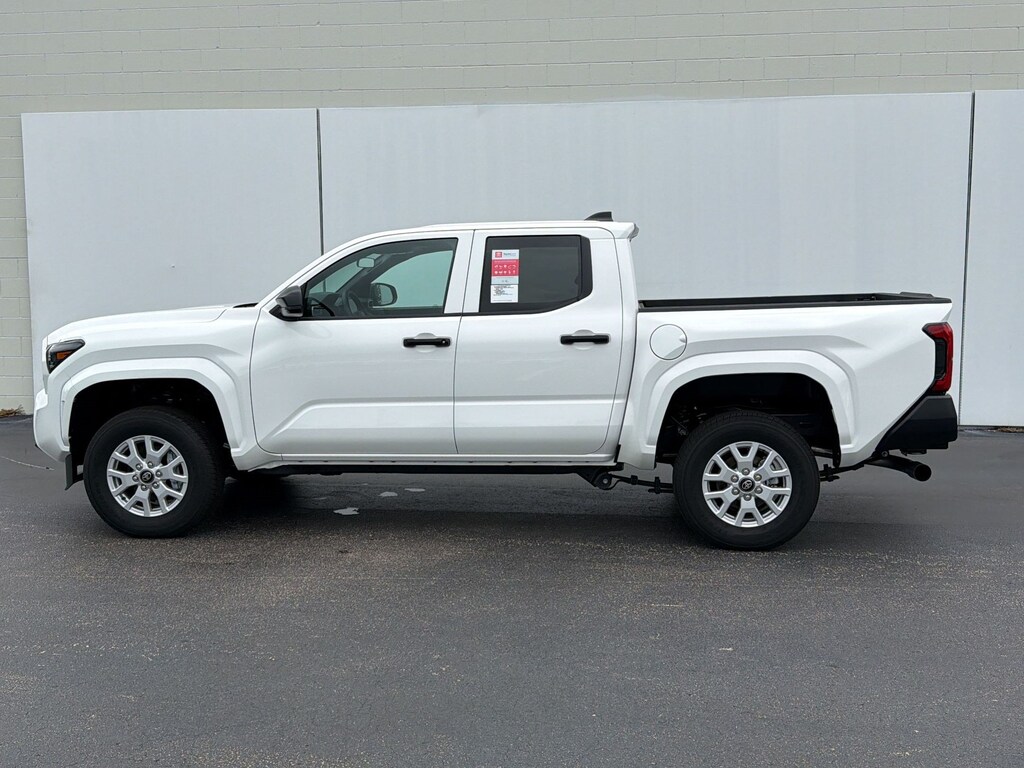 Used 2026 Toyota Tacoma Tacoma SR (SR Double Cab 5 Bed AT (Natl)) Truck Double Cab