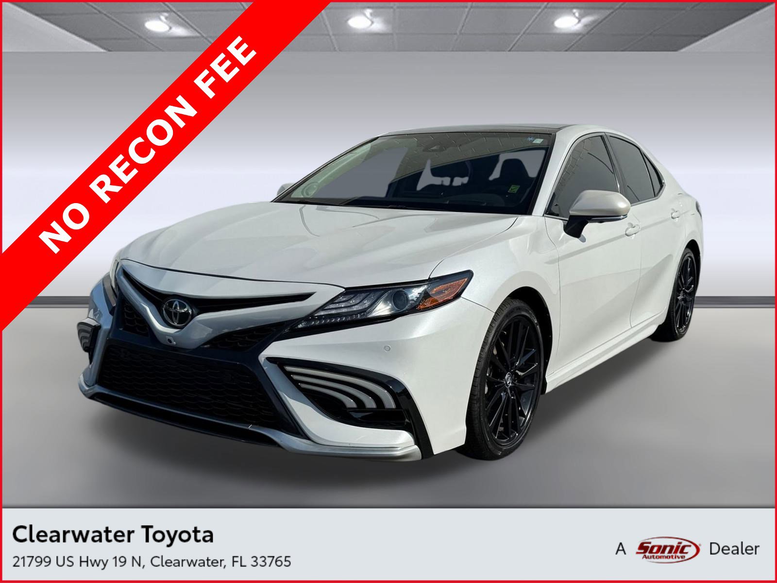 2022 Toyota Camry XSE's photo