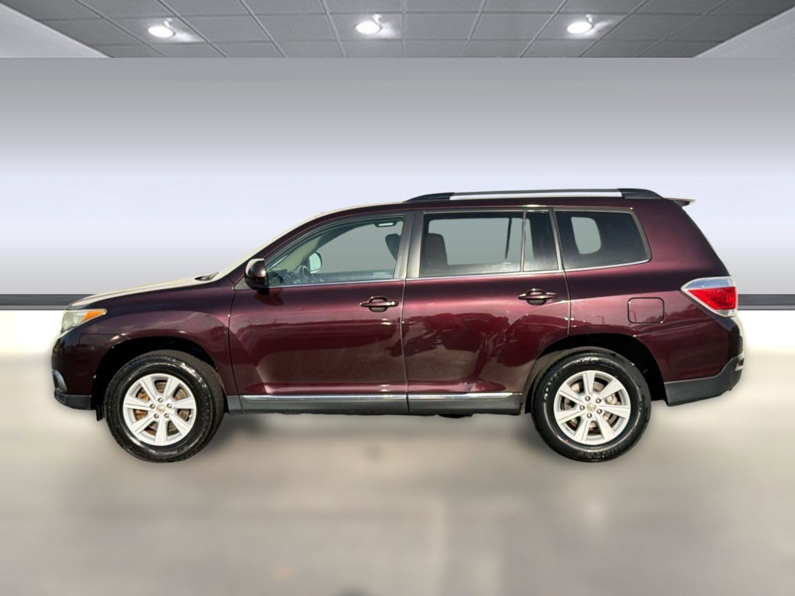 Used 2013 Toyota Highlander Base with VIN 5TDZA3EHXDS034258 for sale in Clearwater, FL